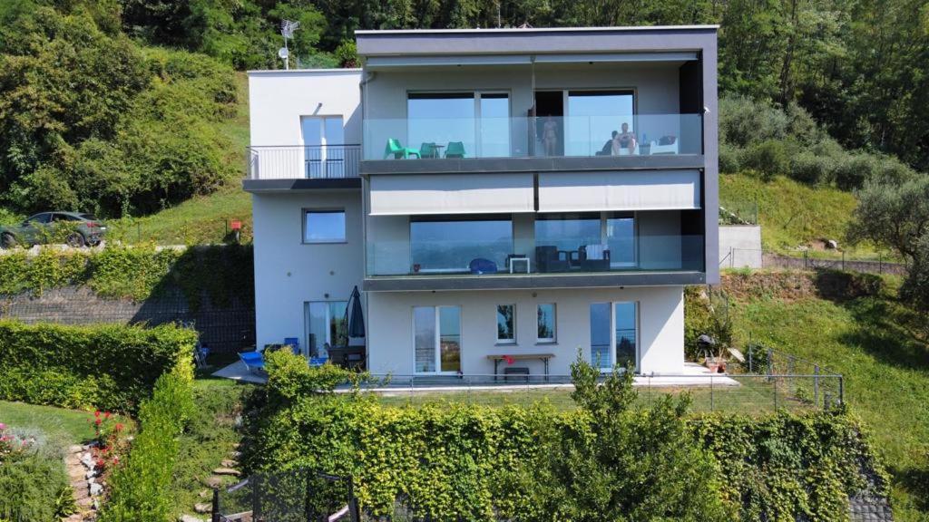 Il Cubo Di Anja Home Of Amazing View Pisogne Dış mekan fotoğraf